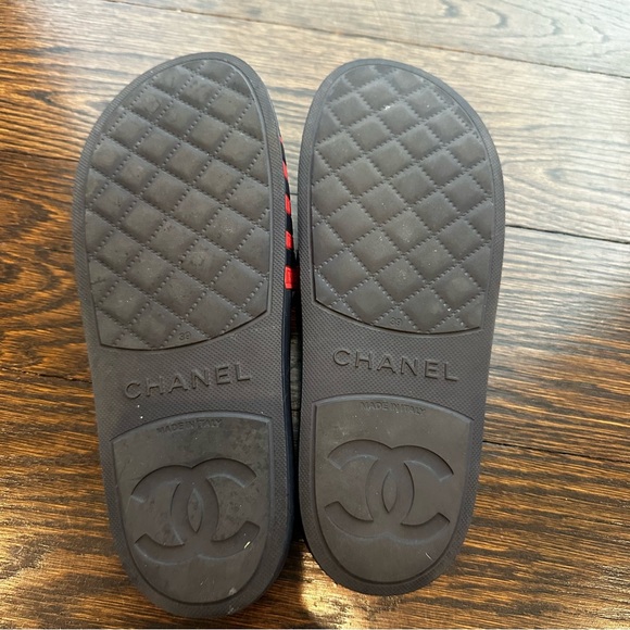 Chanel CC Flat Slide Rubber Sandals - Picture 7 of 13